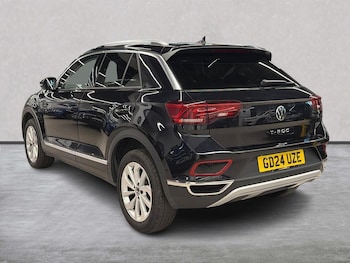 Used Volkswagen T-Roc 2024 for sale - 76396903: Photo