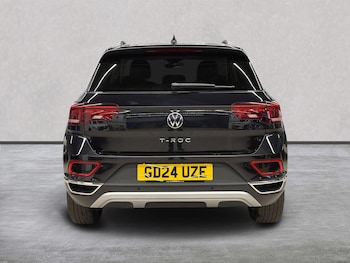Used Volkswagen T-Roc 2024 for sale - 76396903: Photo