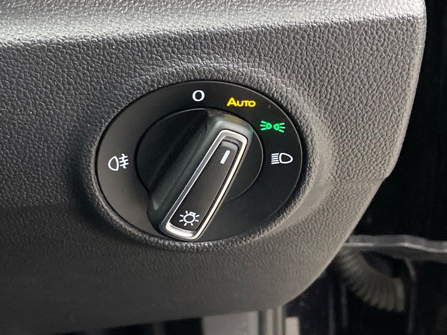 Used Volkswagen T-Roc 2022 for sale - 76637772: Photo 24