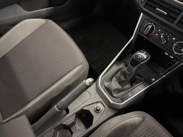 Used Volkswagen Polo 2023 for sale - 76142999: Photo 13