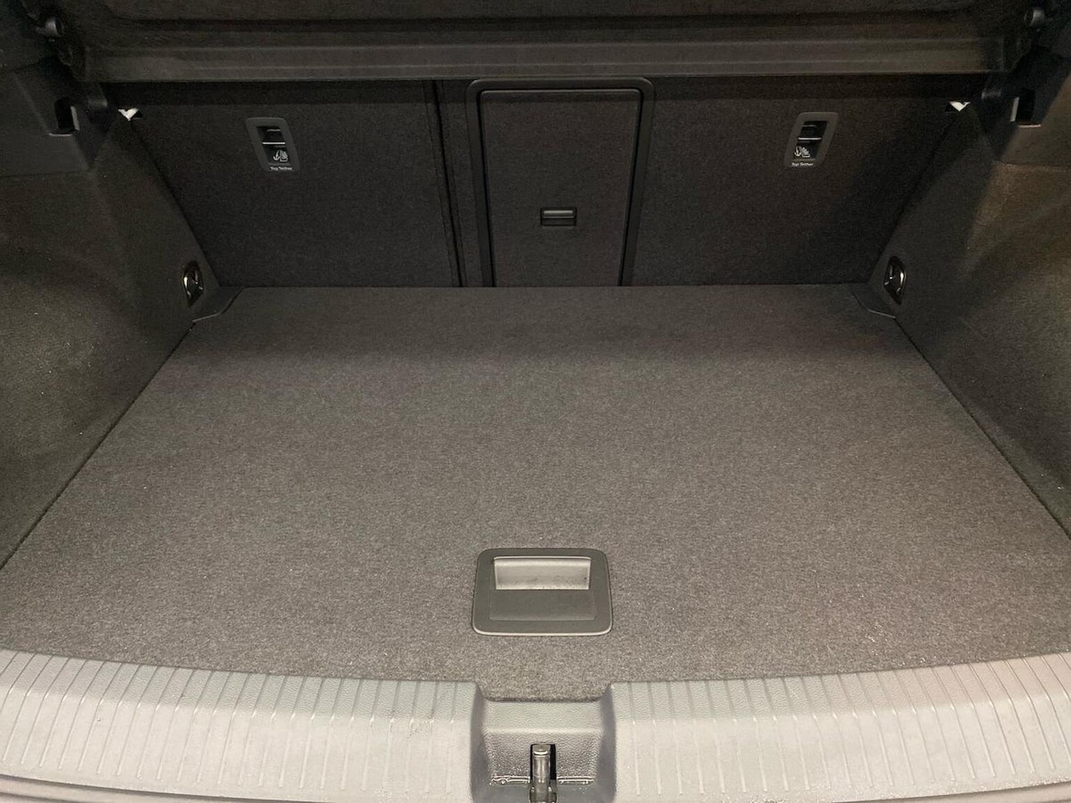 Used Volkswagen T-Roc 2022 for sale - 76885050: Photo 17