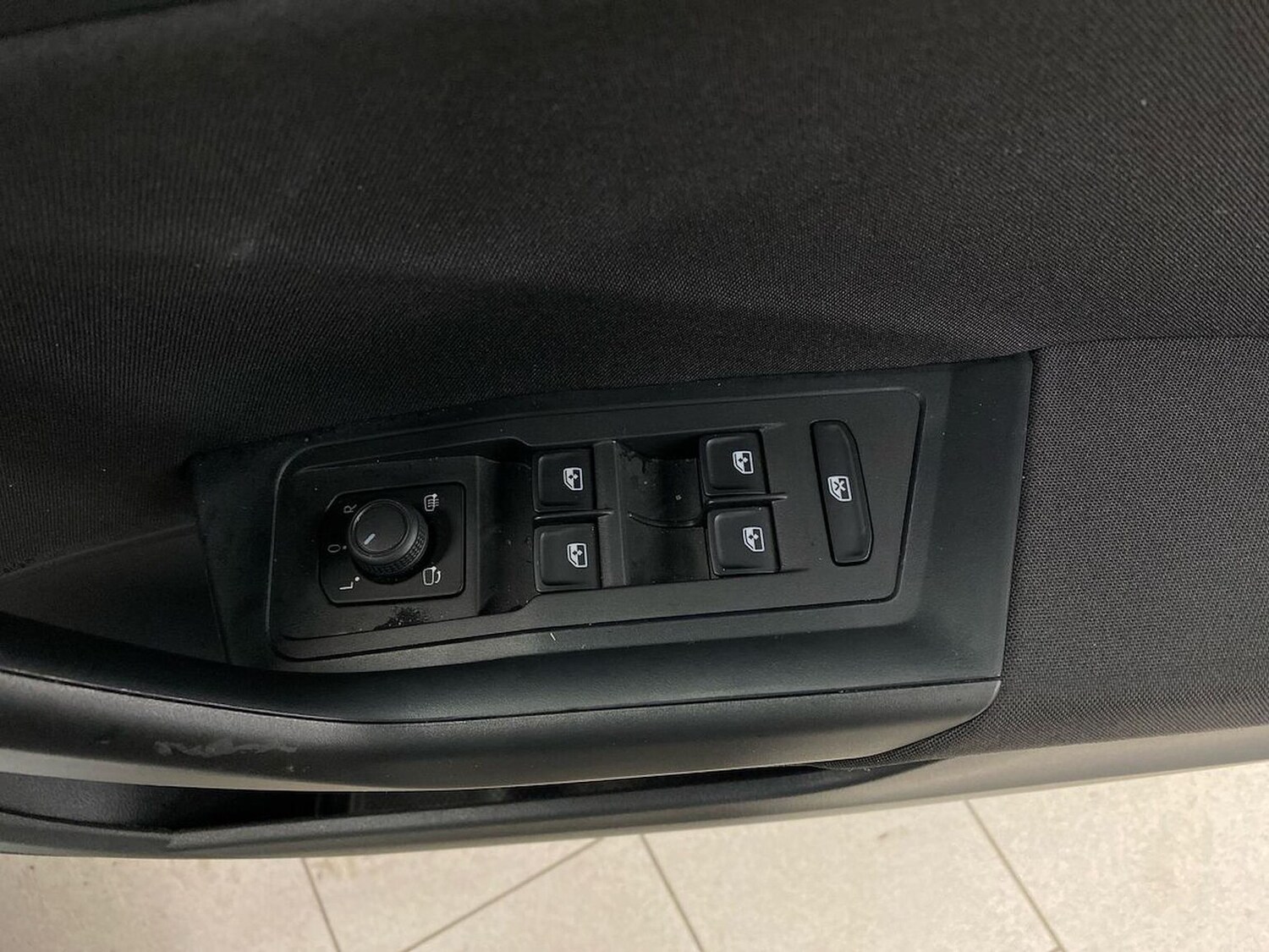 Used Volkswagen T-Roc 2022 for sale - 76885050: Photo 21