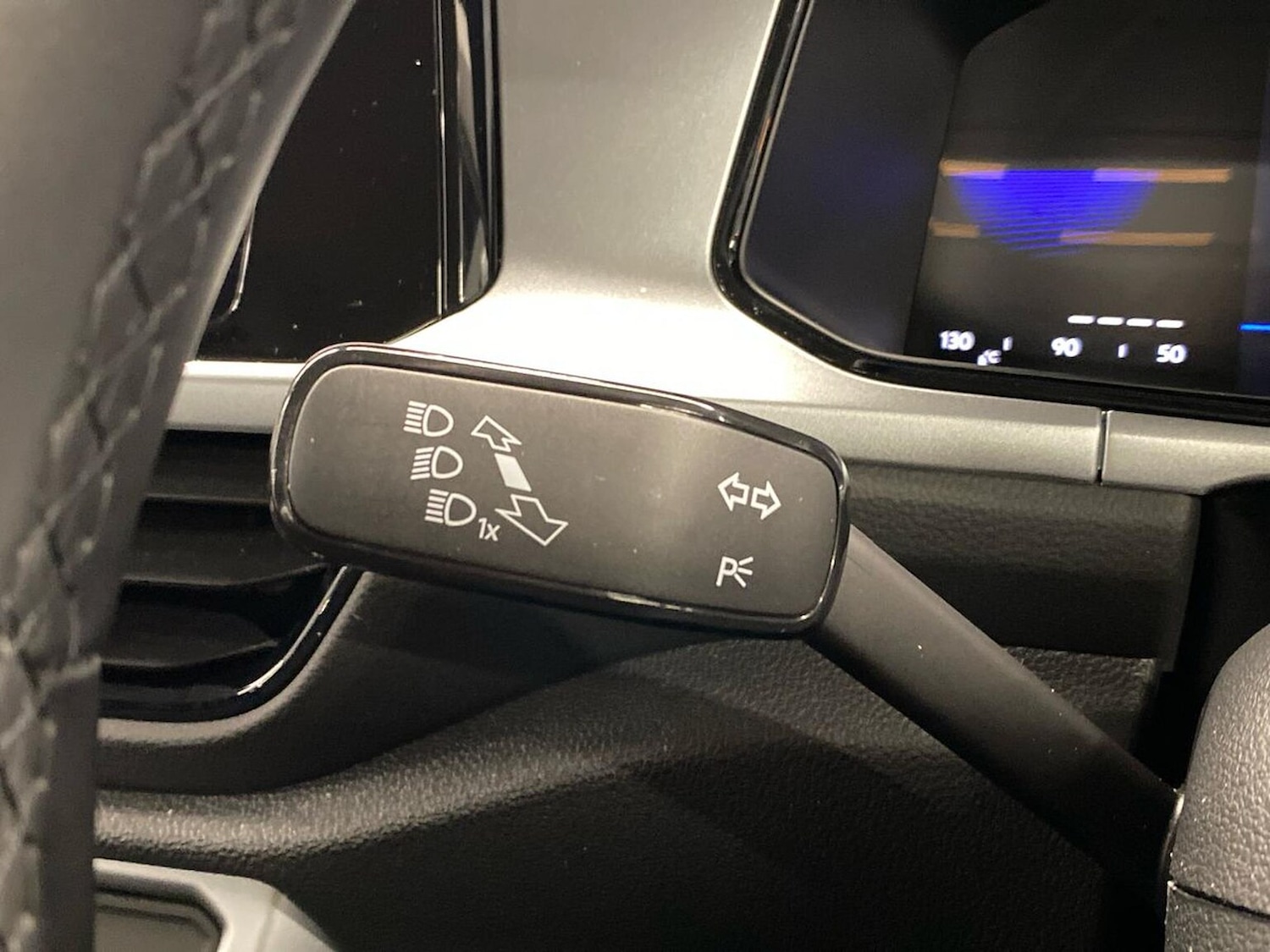 Used Volkswagen T-Roc 2022 for sale - 76885050: Photo 28