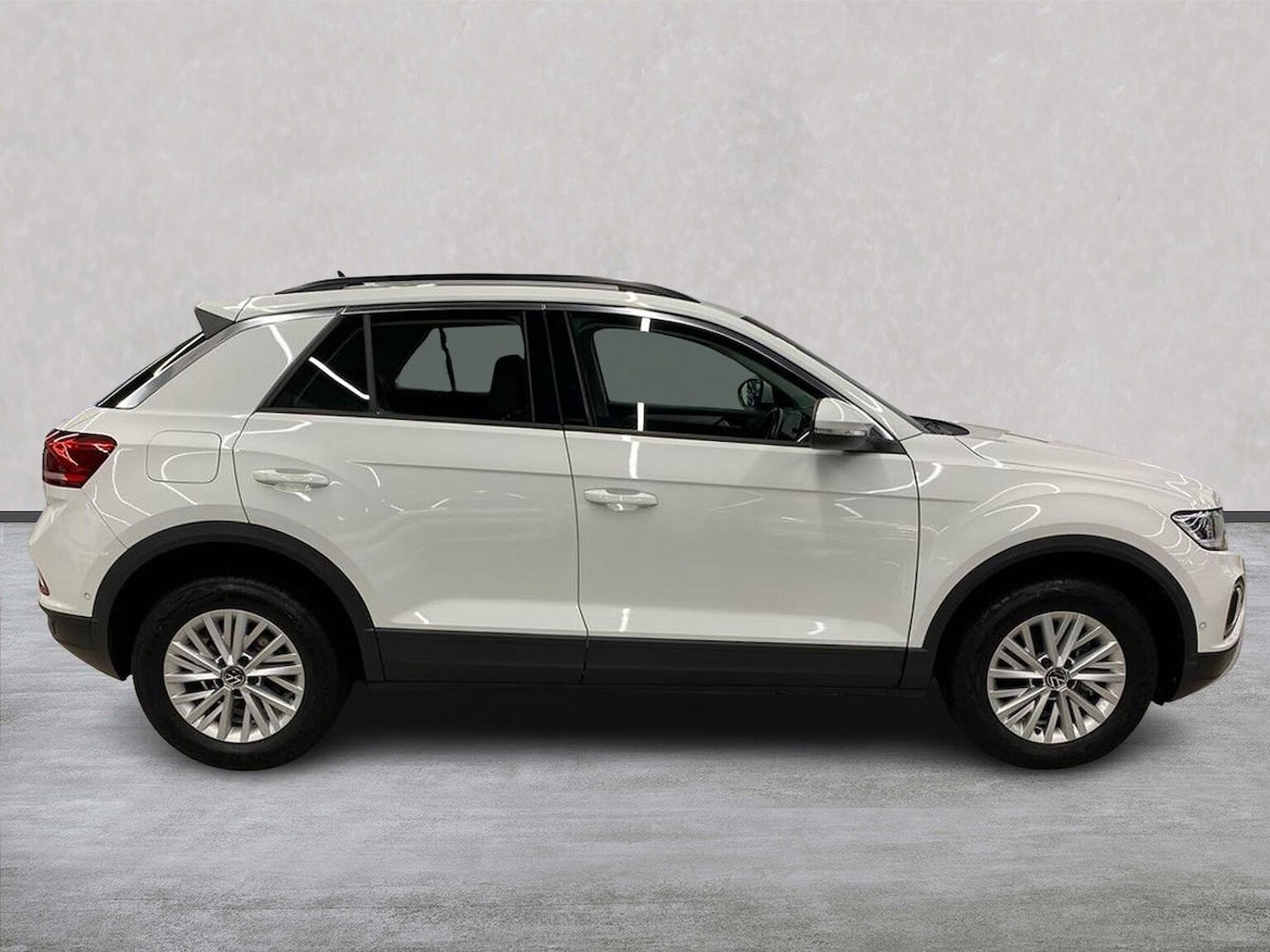 Used Volkswagen T-Roc 2022 for sale - 76885050: Photo 3