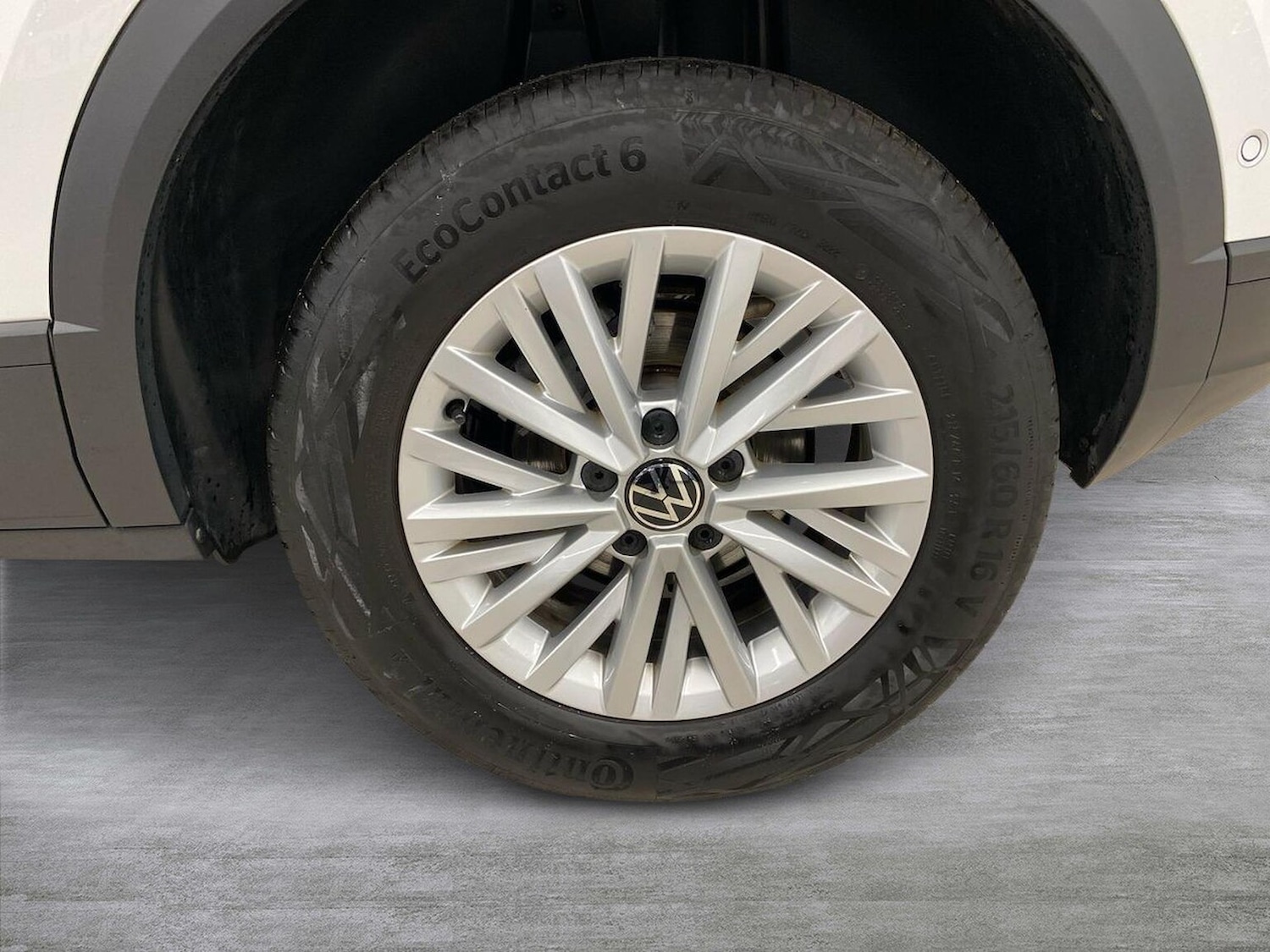 Used Volkswagen T-Roc 2022 for sale - 76885050: Photo 6