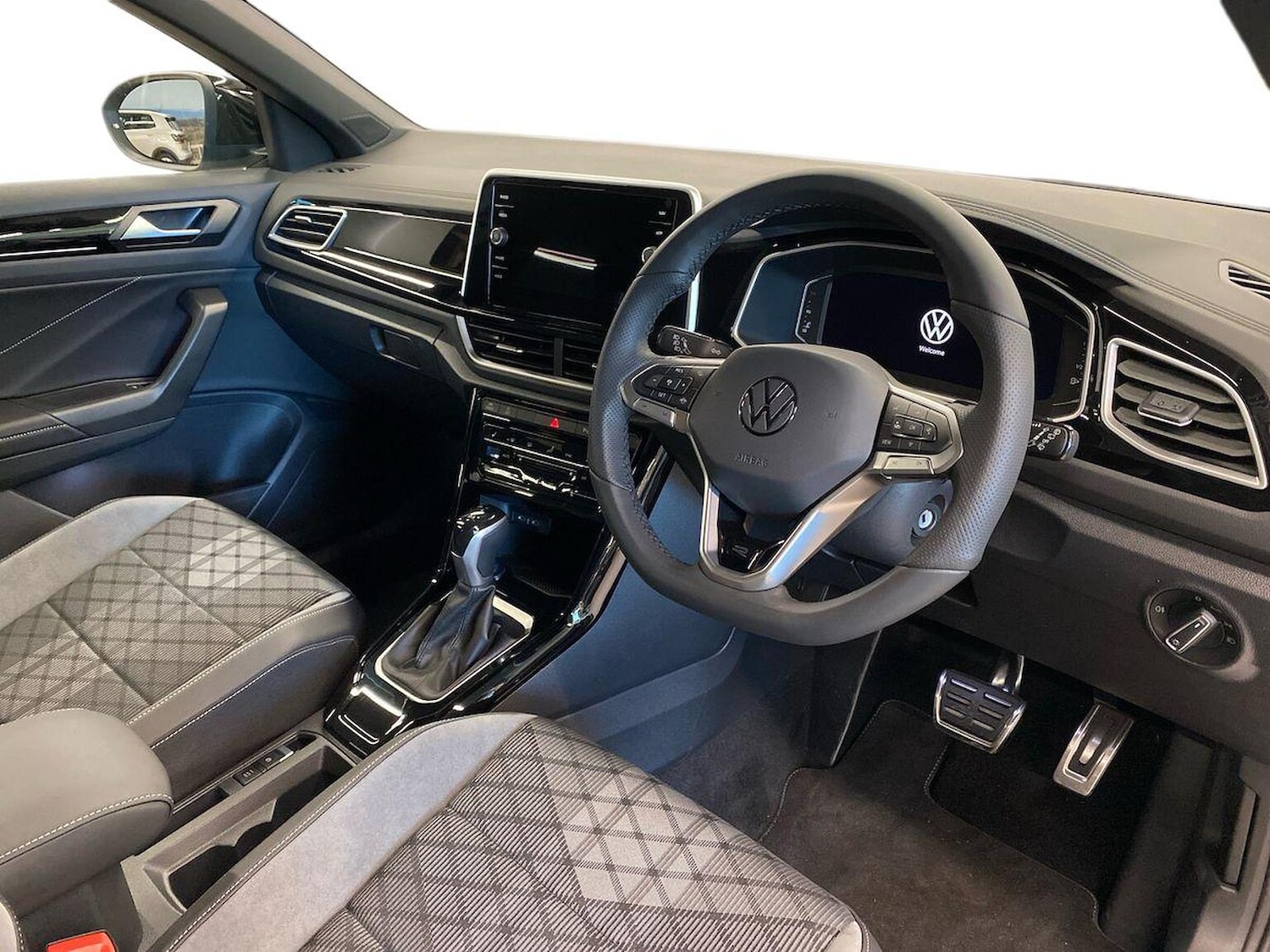 Used Volkswagen T-Roc 2026 for sale - 77888633: Photo 15