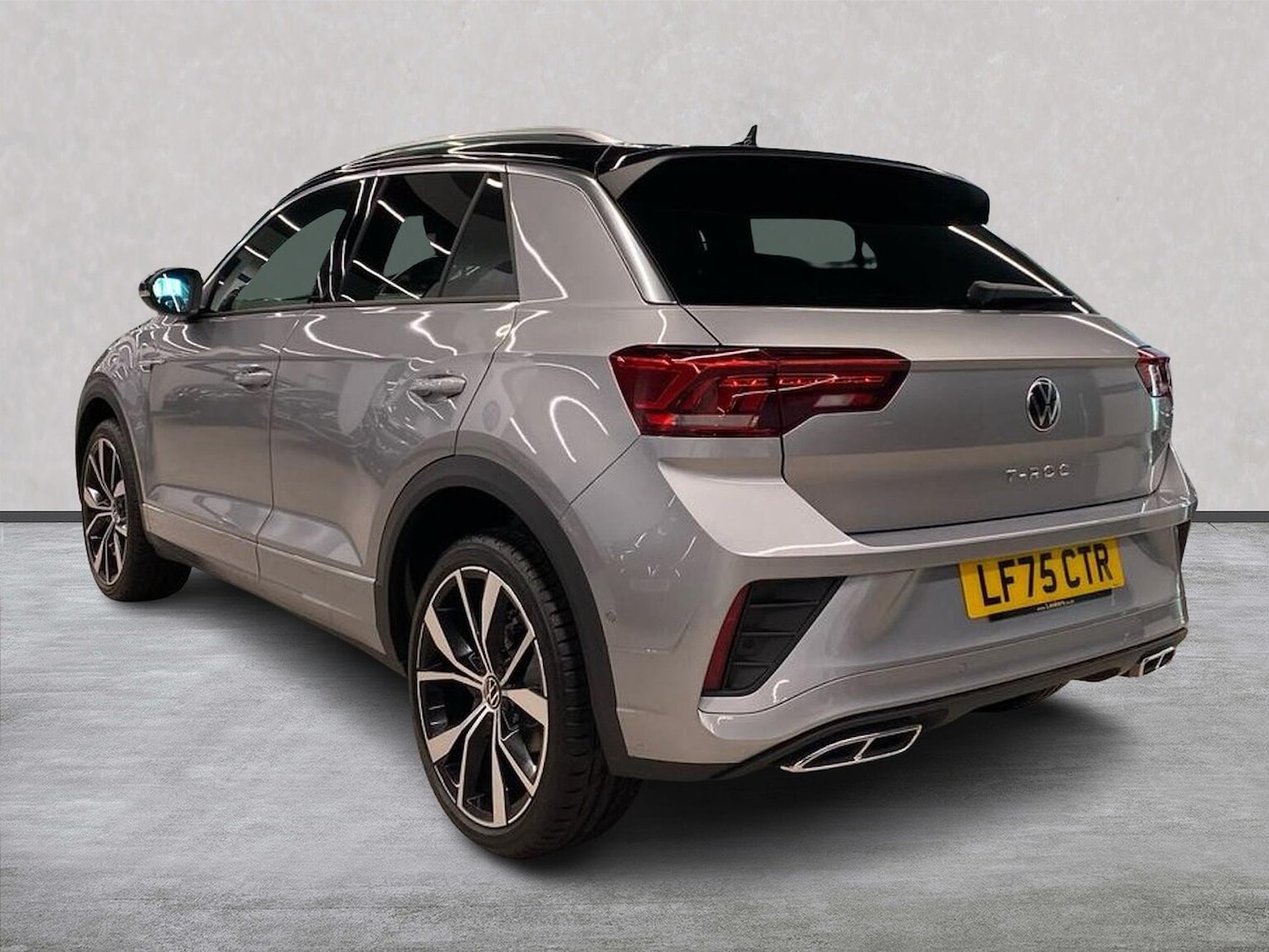 Used Volkswagen T-Roc 2026 for sale - 77888633: Photo 2