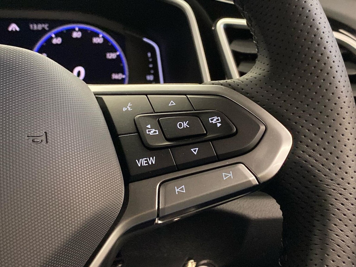 Used Volkswagen T-Roc 2026 for sale - 77888633: Photo 25