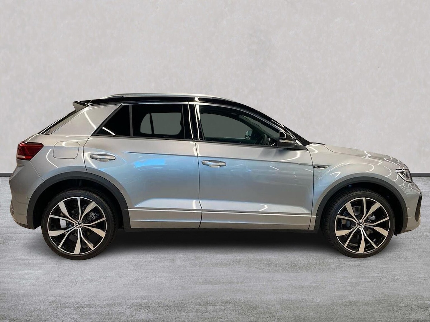 Used Volkswagen T-Roc 2026 for sale - 77888633: Photo 3