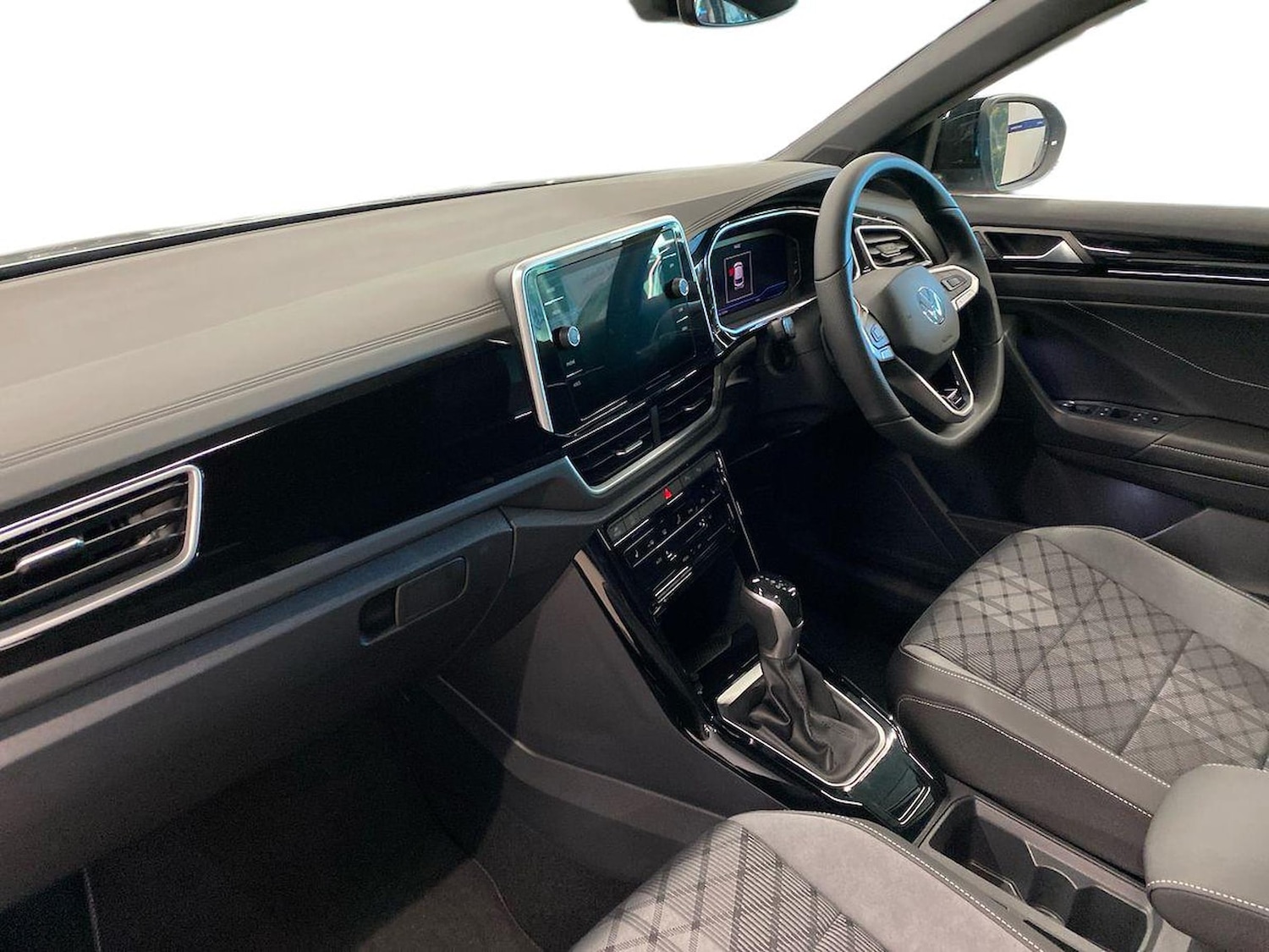 Used Volkswagen T-Roc 2026 for sale - 77888633: Photo 7