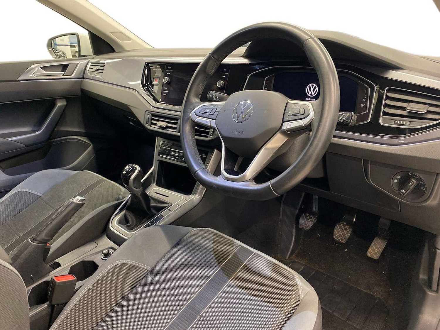 Used Volkswagen Polo 2023 for sale - 76879732: Photo 15