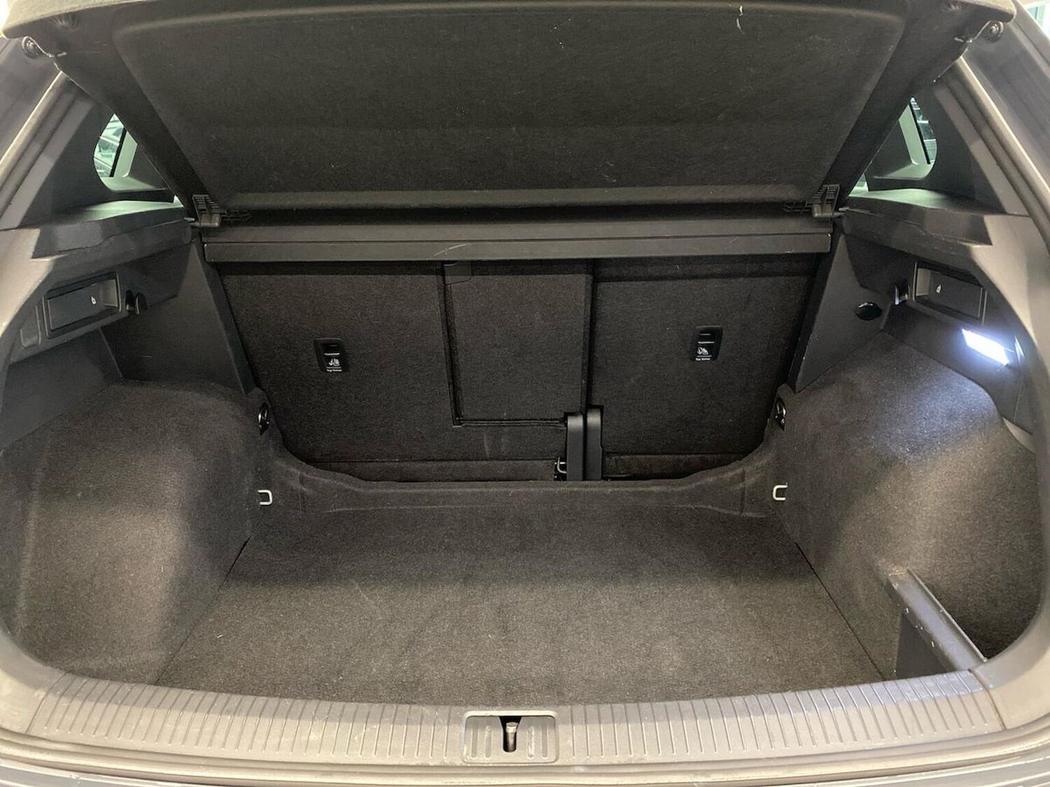 Used Volkswagen Tiguan 2023 for sale - 77906716: Photo 17