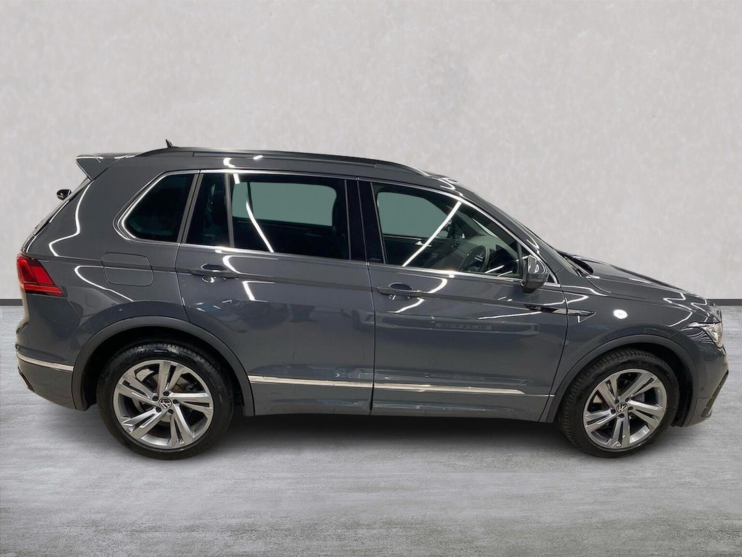 Used Volkswagen Tiguan 2023 for sale - 77906716: Photo 3