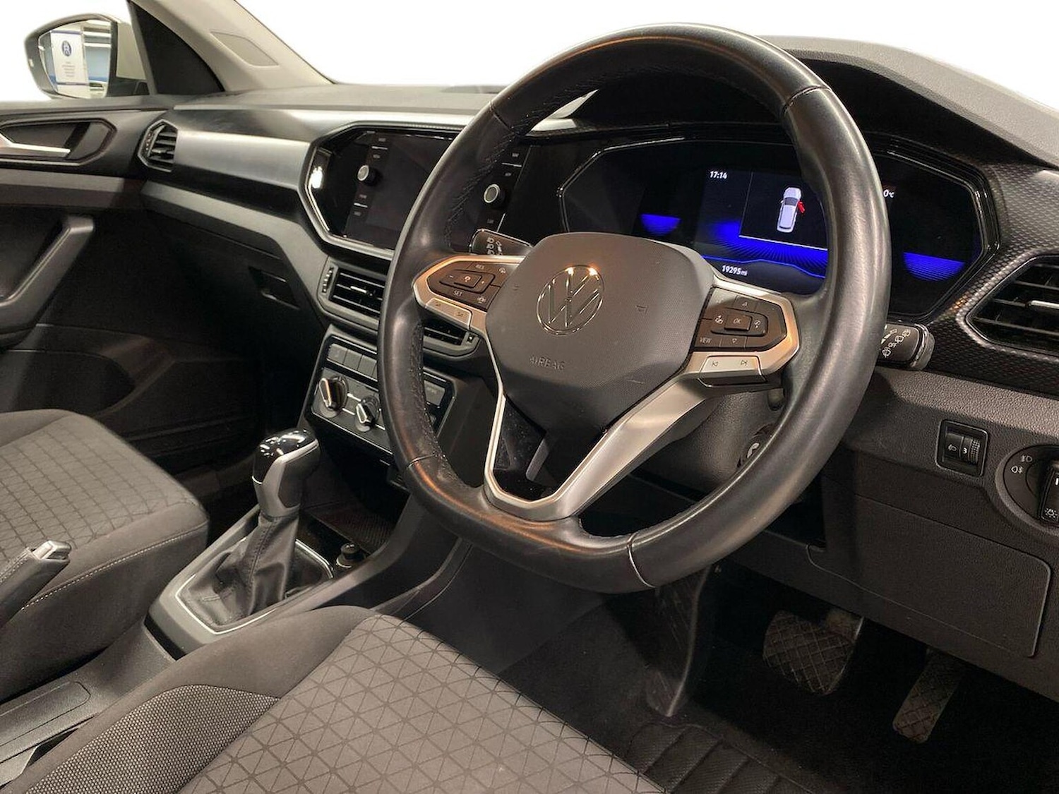 Used Volkswagen T-Cross 2022 for sale - 76905073: Photo 15