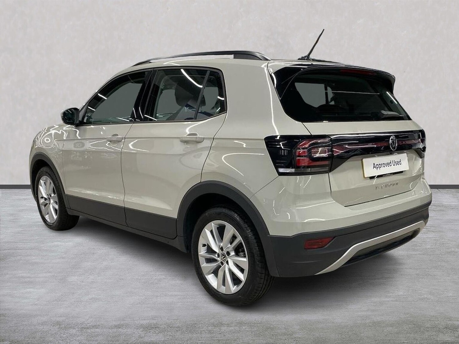 Used Volkswagen T-Cross 2022 for sale - 76905073: Photo 2