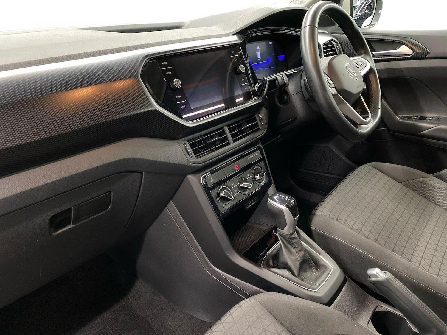 Used Volkswagen T-Cross 2022 for sale - 76905073: Photo 7