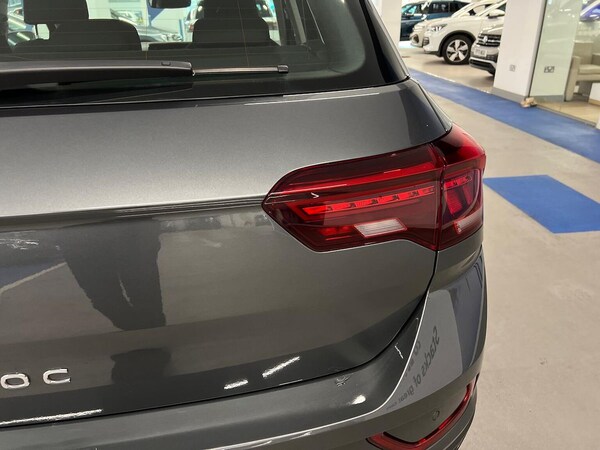 Used Volkswagen T-Roc 2023 for sale - 75994996: Photo 31