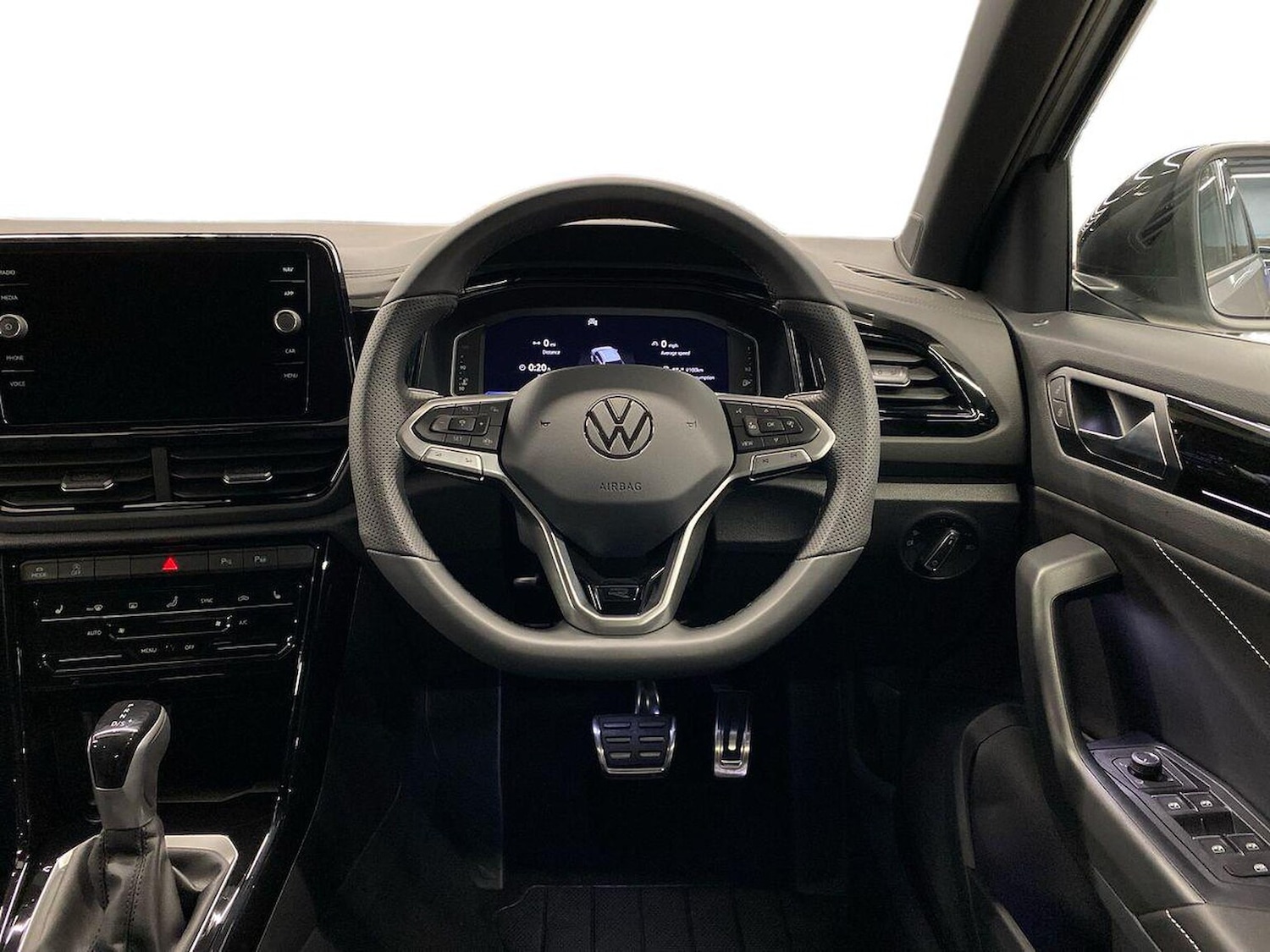 Used Volkswagen T-Roc 2025 for sale - 77517766: Photo 9