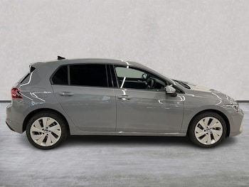 Used Volkswagen Golf 2025 for sale - 75491218: Photo