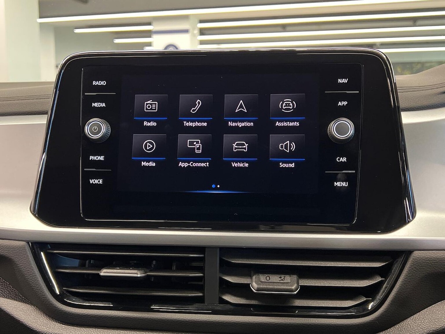 Used Volkswagen T-Roc 2022 for sale - 76605598: Photo 11