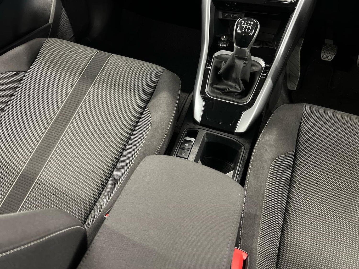 Used Volkswagen T-Roc 2022 for sale - 76605598: Photo 13