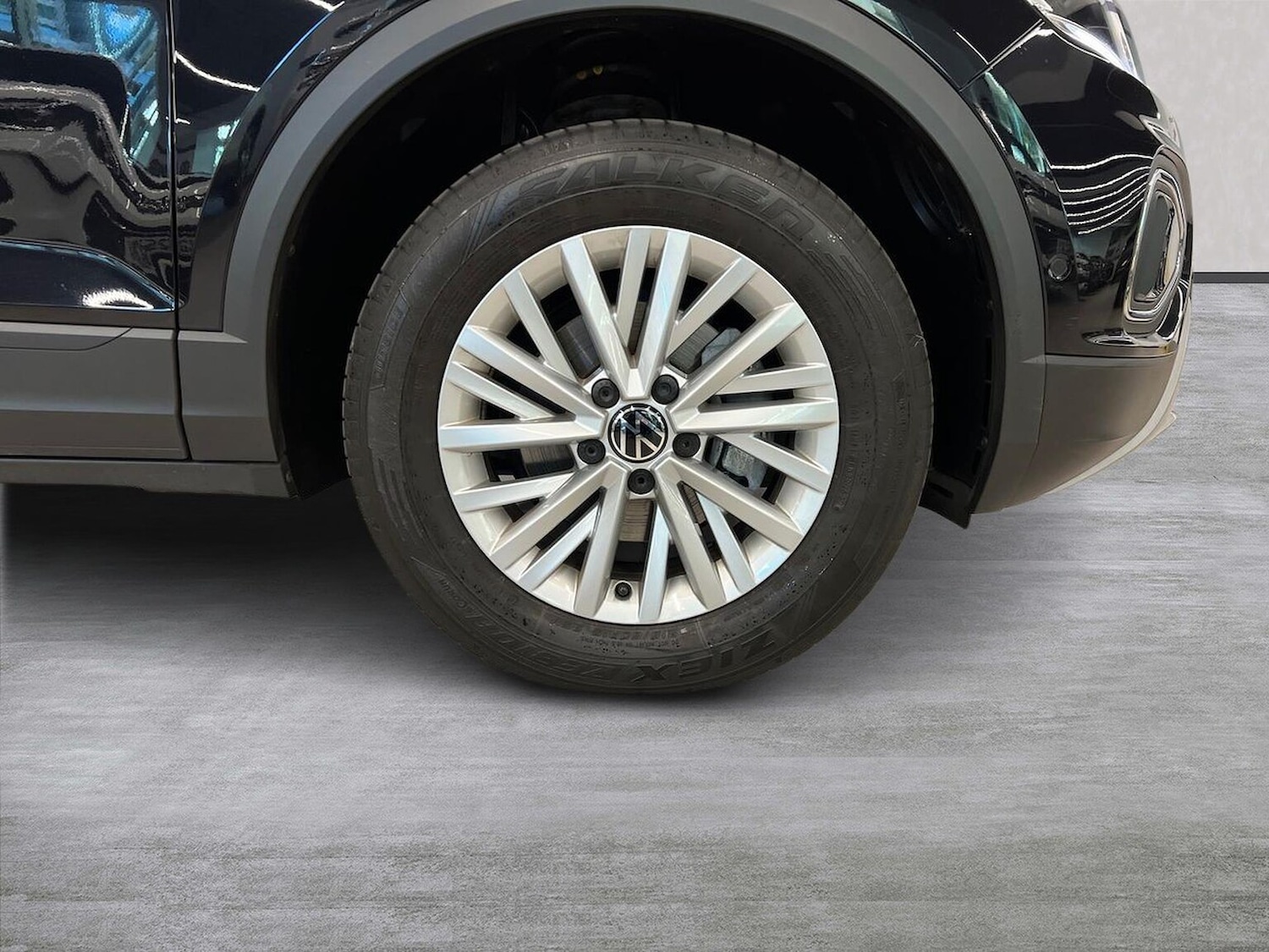 Used Volkswagen T-Roc 2022 for sale - 76605598: Photo 6