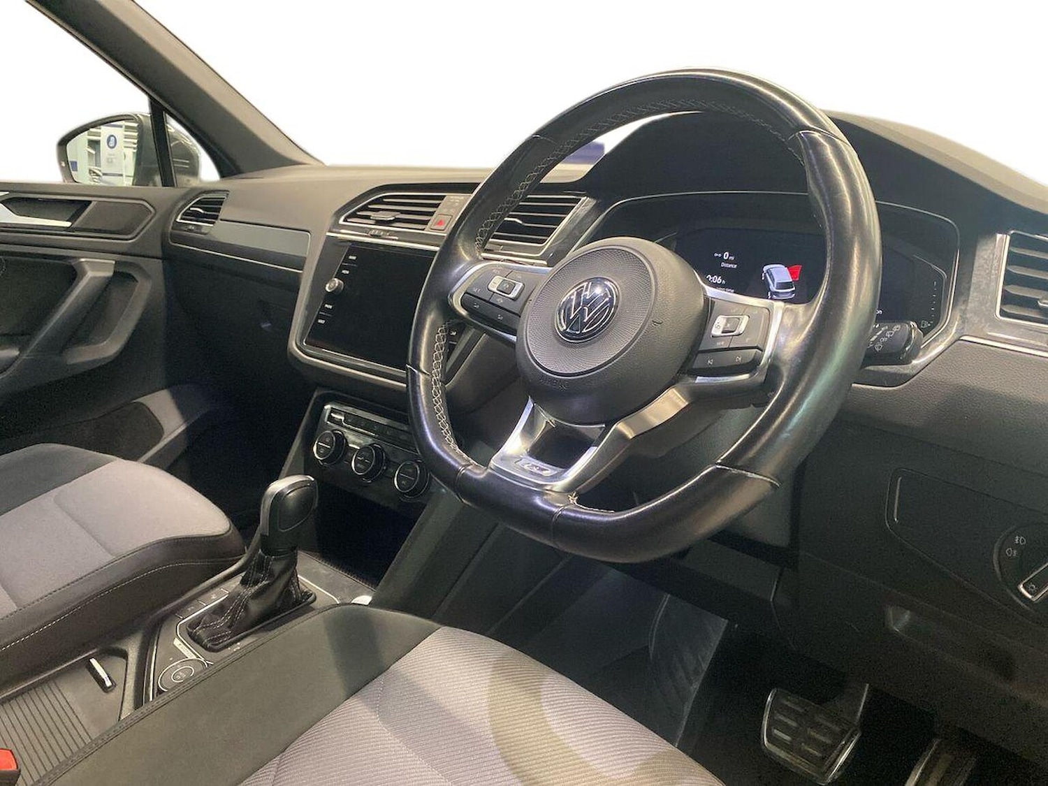 Used Volkswagen Tiguan 2019 for sale - 78195390: Photo 15