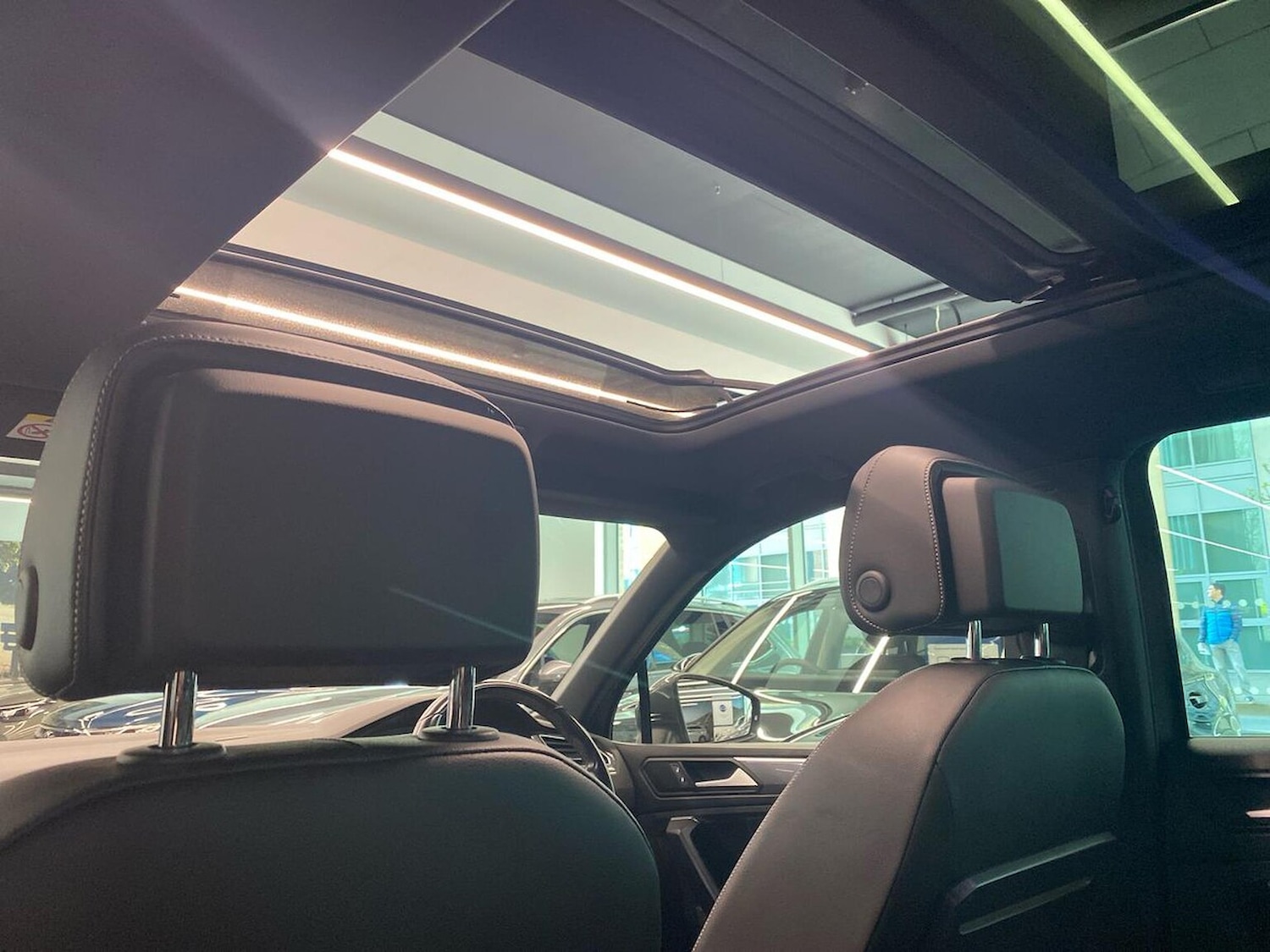 Used Volkswagen Tiguan 2019 for sale - 78195390: Photo 31