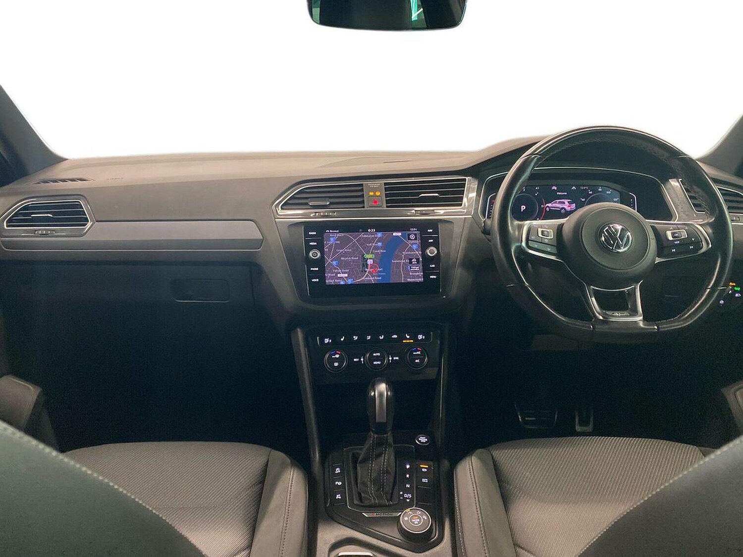 Used Volkswagen Tiguan 2019 for sale - 78195390: Photo 8