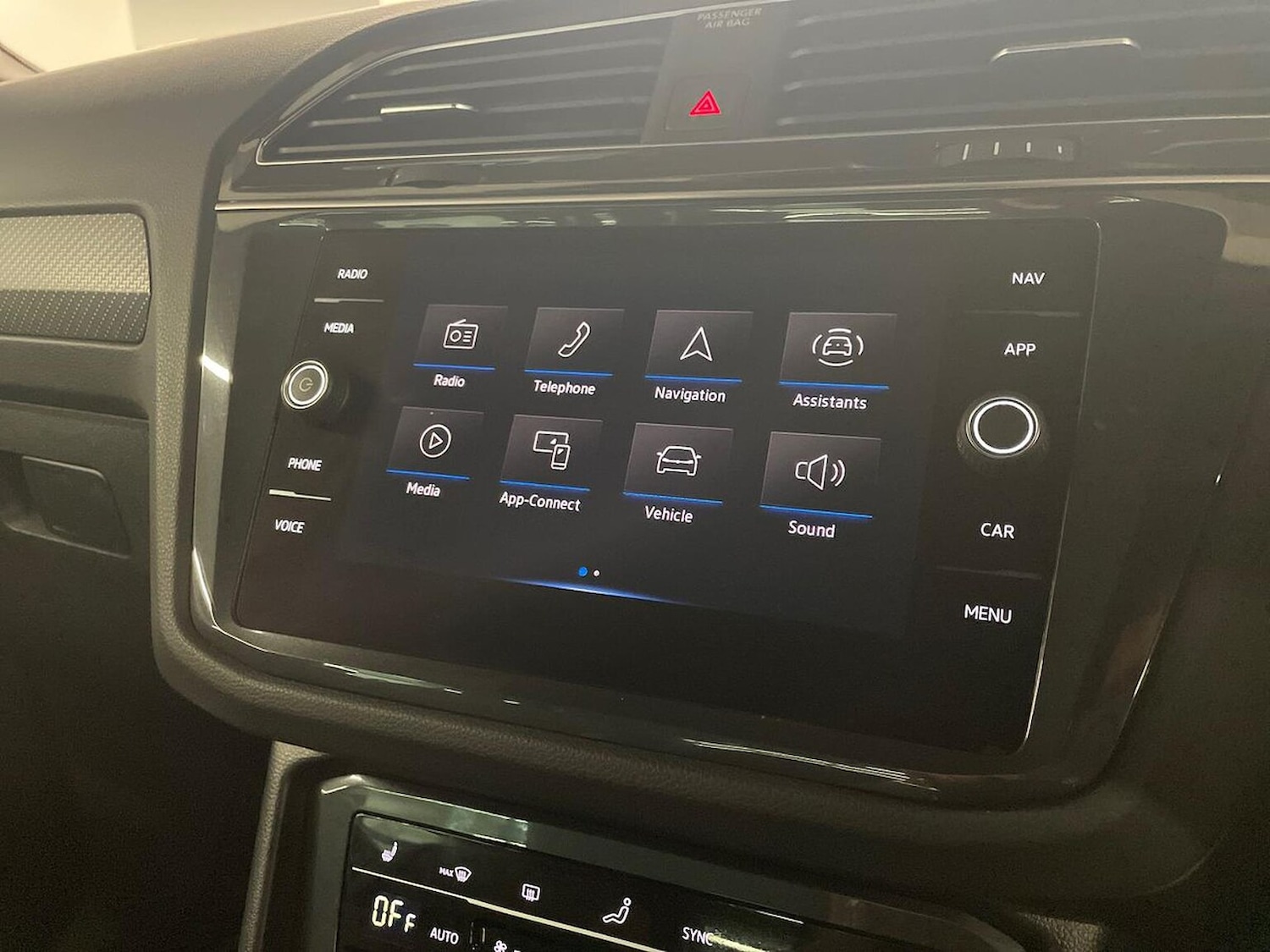 Used Volkswagen Tiguan 2023 for sale - 76860060: Photo 11