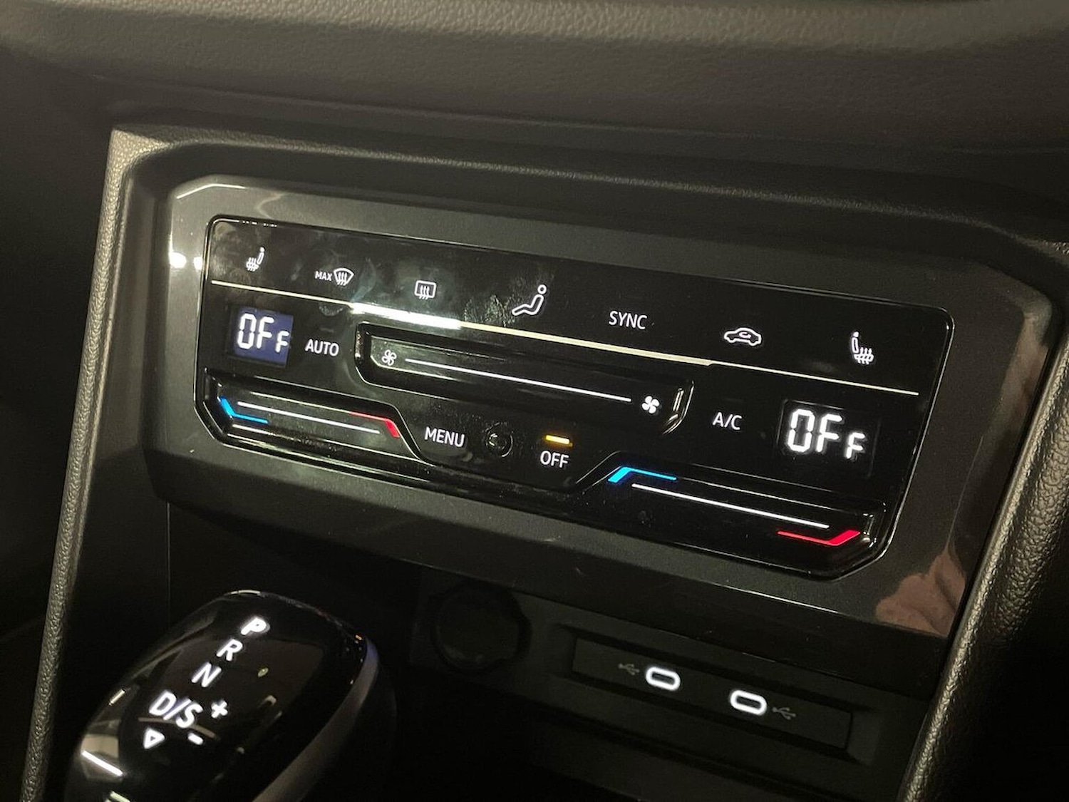 Used Volkswagen Tiguan 2023 for sale - 76860060: Photo 12