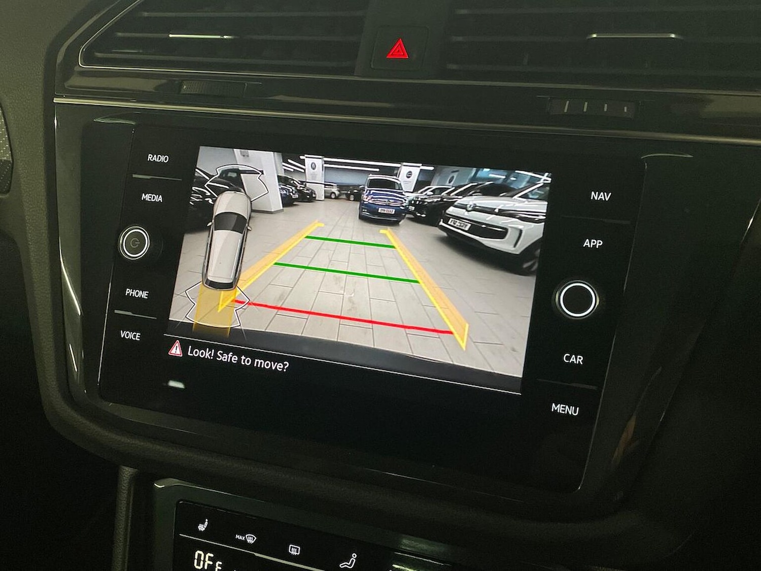 Used Volkswagen Tiguan 2023 for sale - 76860060: Photo 23