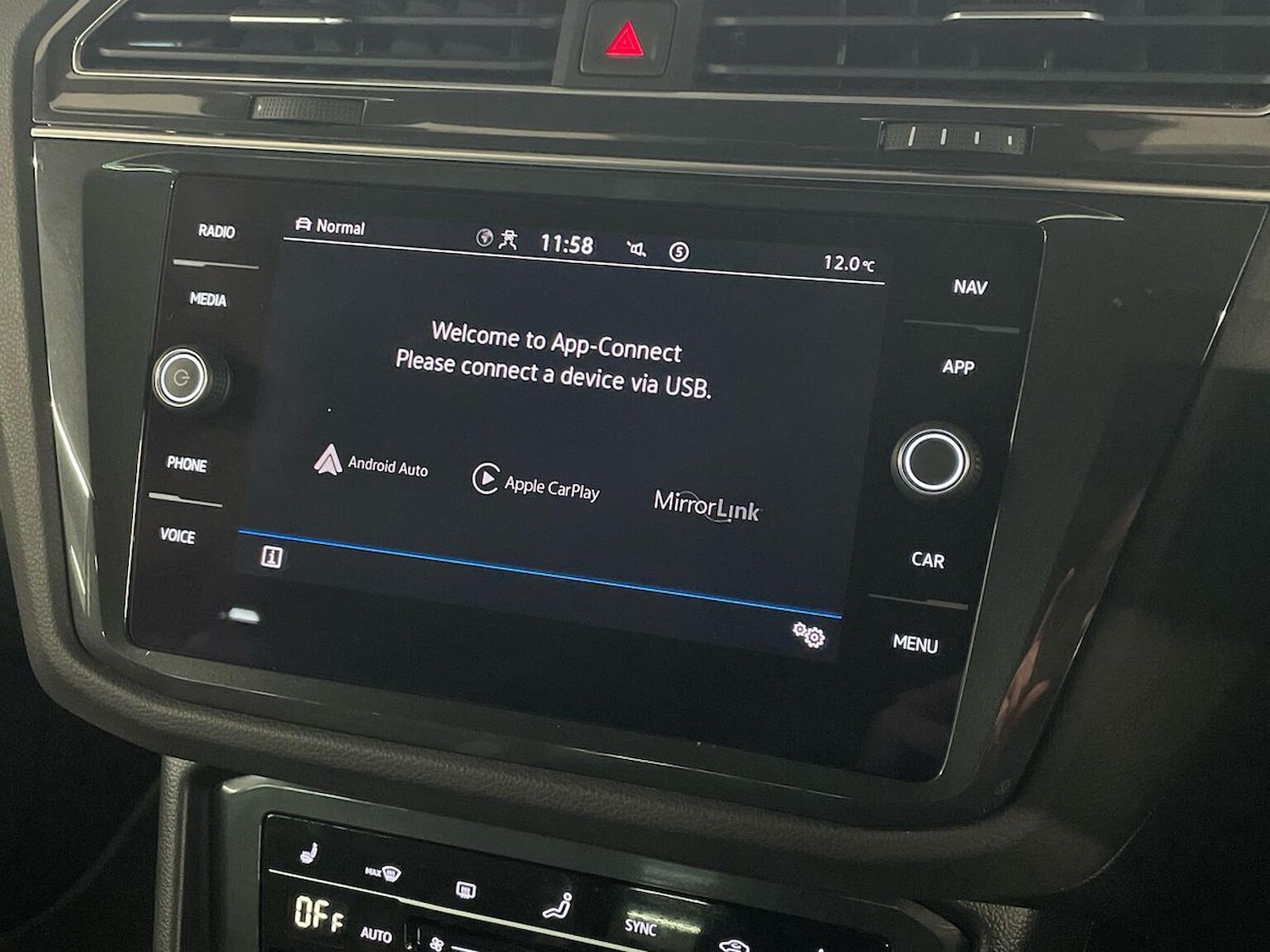 Used Volkswagen Tiguan 2023 for sale - 76860060: Photo 25