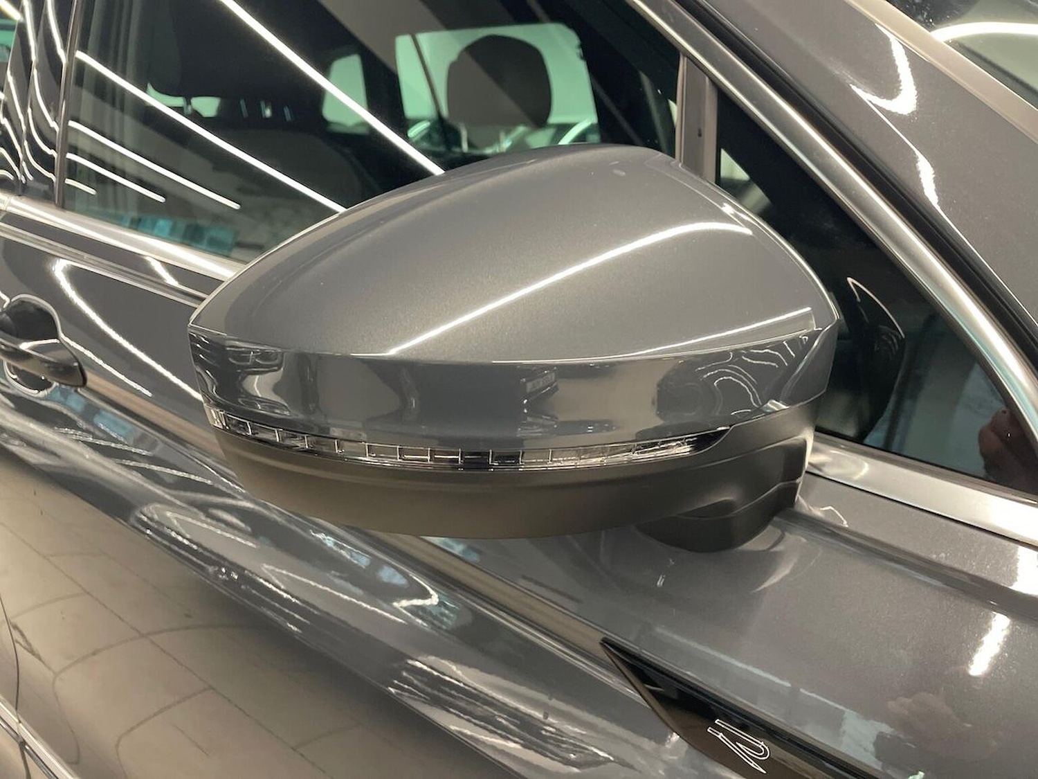 Used Volkswagen Tiguan 2023 for sale - 76860060: Photo 32