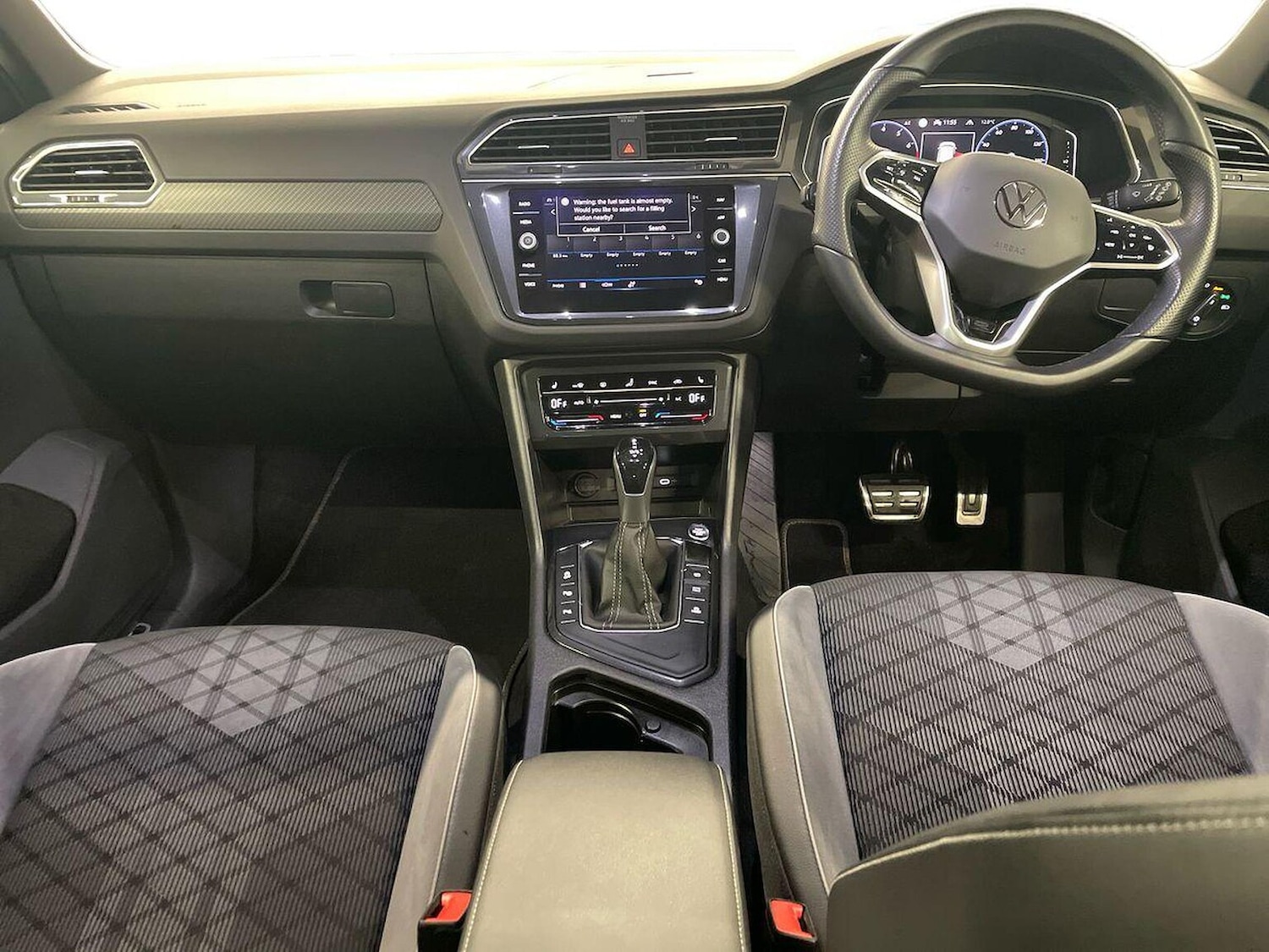 Used Volkswagen Tiguan 2023 for sale - 76860060: Photo 8