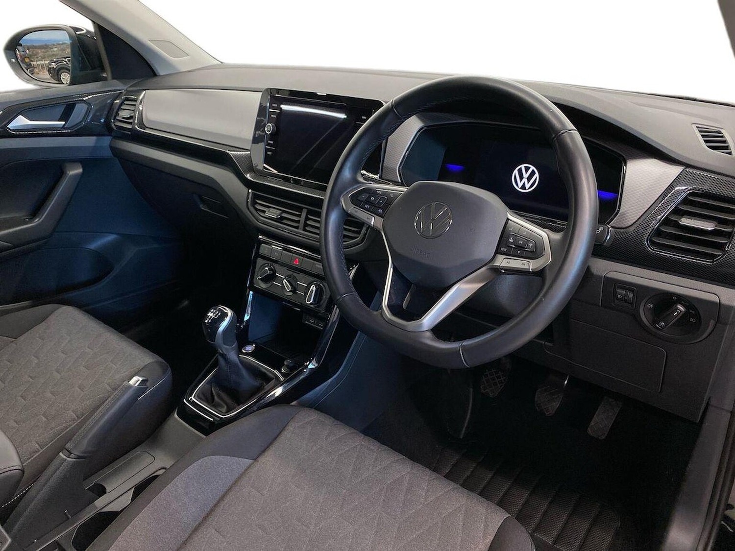 Used Volkswagen T-Cross 2025 for sale - 76638872: Photo 15