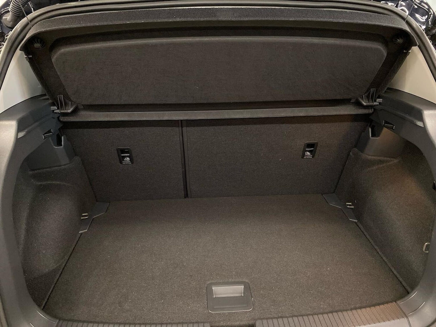 Used Volkswagen T-Cross 2025 for sale - 76638872: Photo 17