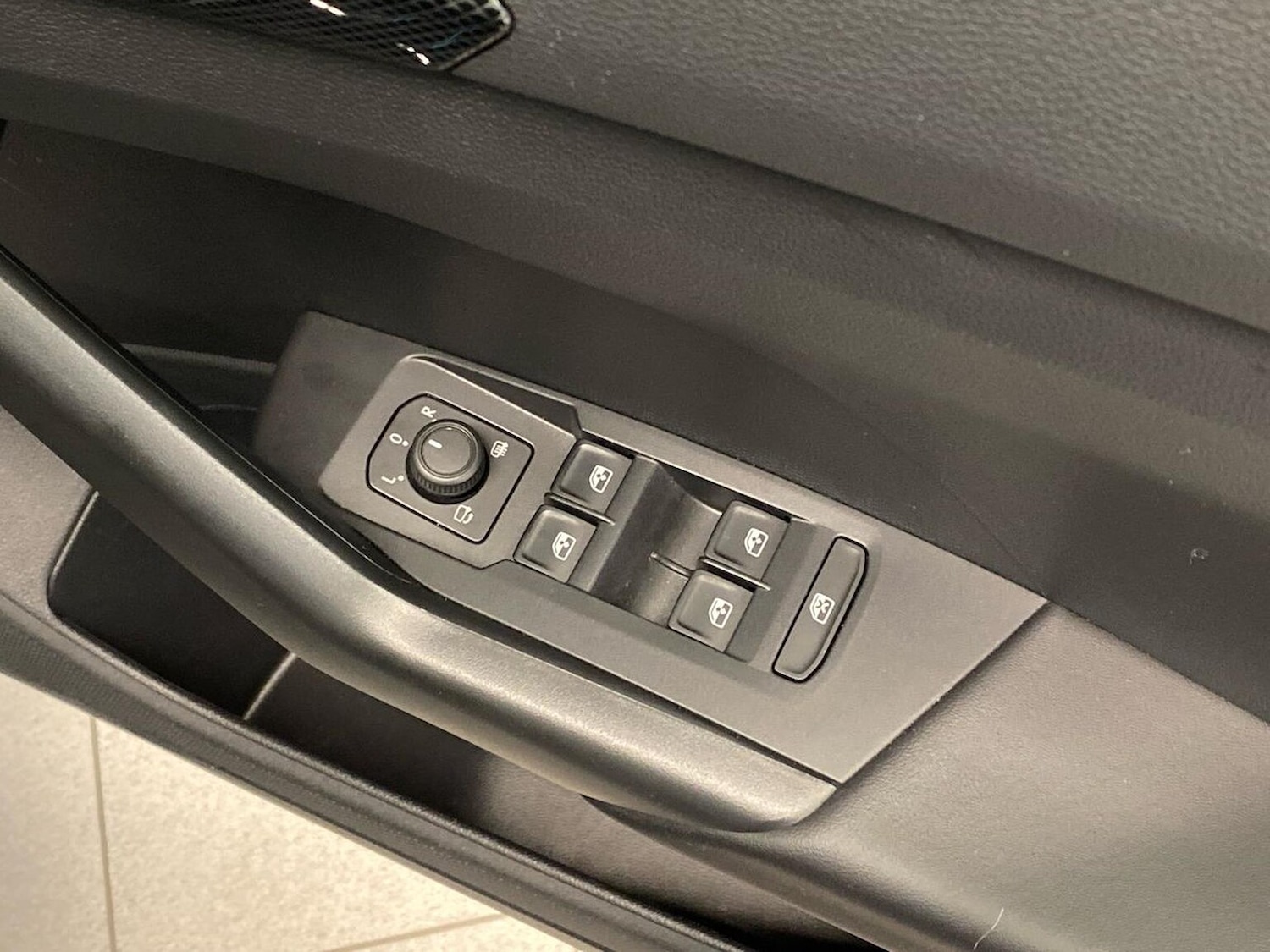 Used Volkswagen T-Cross 2025 for sale - 76638872: Photo 21