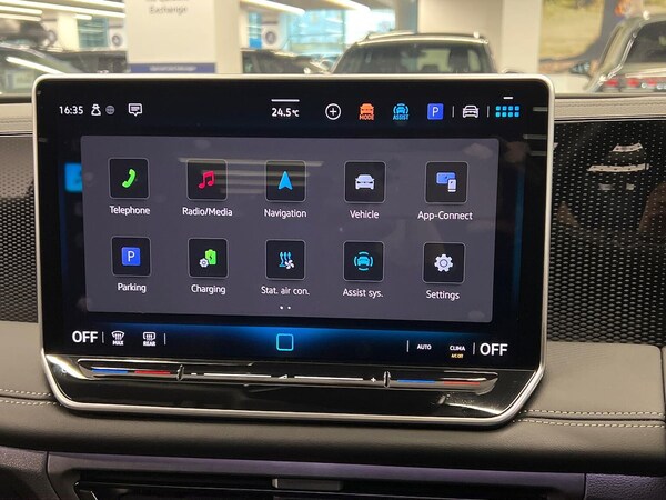 Used Volkswagen Tiguan 2025 for sale - 76299341: Photo 11