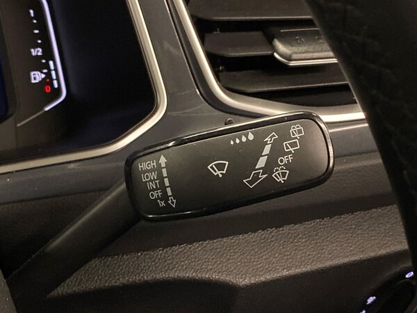 Used Volkswagen T-Roc 2022 for sale - 76134192: Photo 27