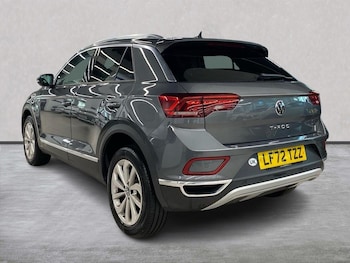 Used Volkswagen T-Roc 2022 for sale - 76134192: Photo 2
