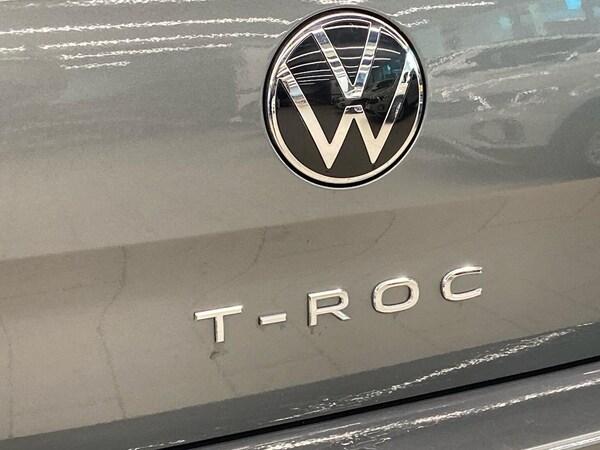 Used Volkswagen T-Roc 2022 for sale - 76134192: Photo 30