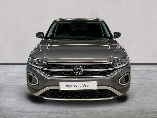 Used Volkswagen T-Roc 2022 for sale - 76134192: Photo 5