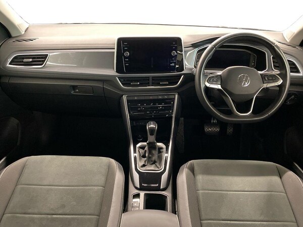 Used Volkswagen T-Roc 2022 for sale - 76134192: Photo 8