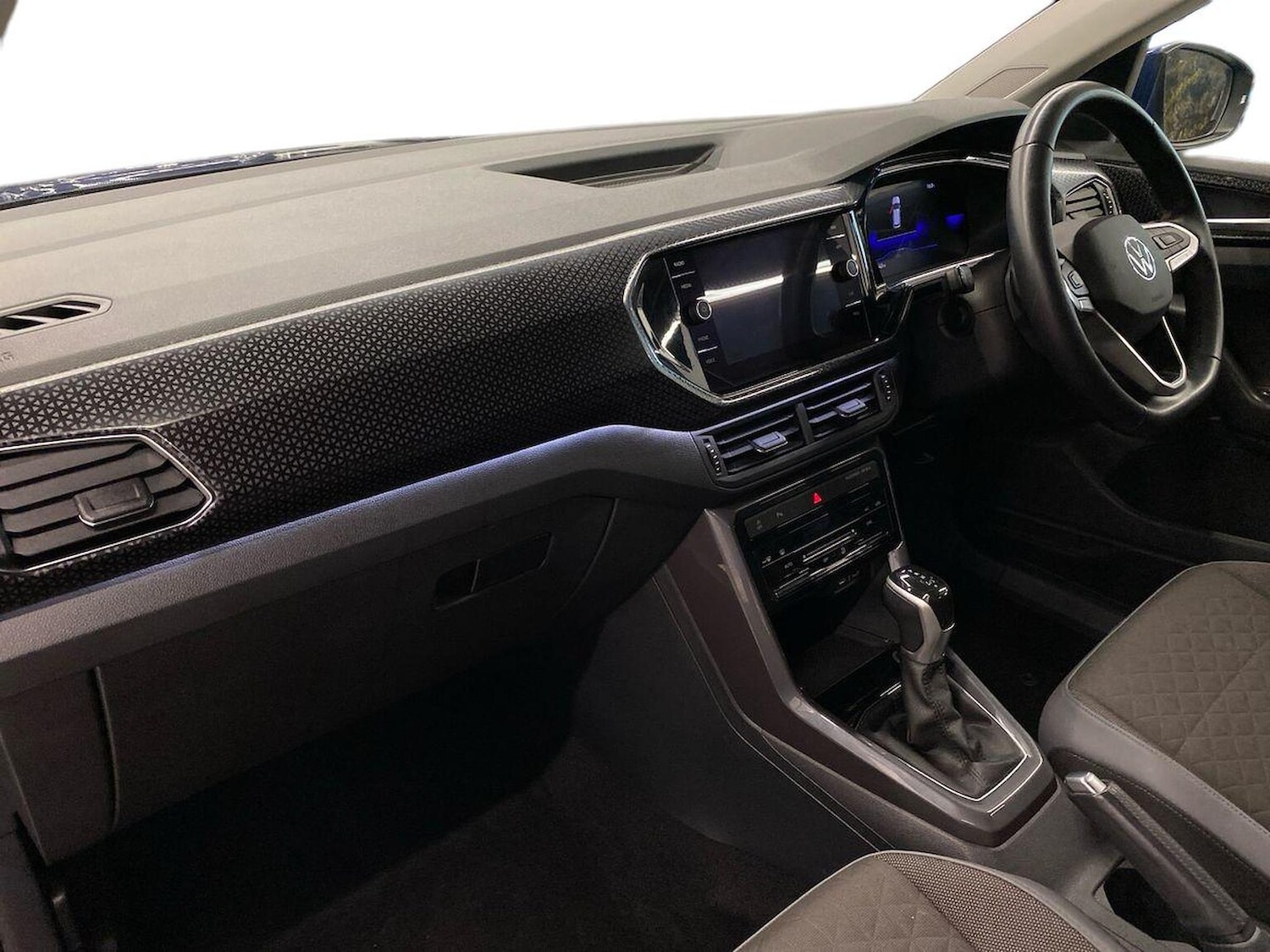 Used Volkswagen T-Cross 2023 for sale - 76273531: Photo 7