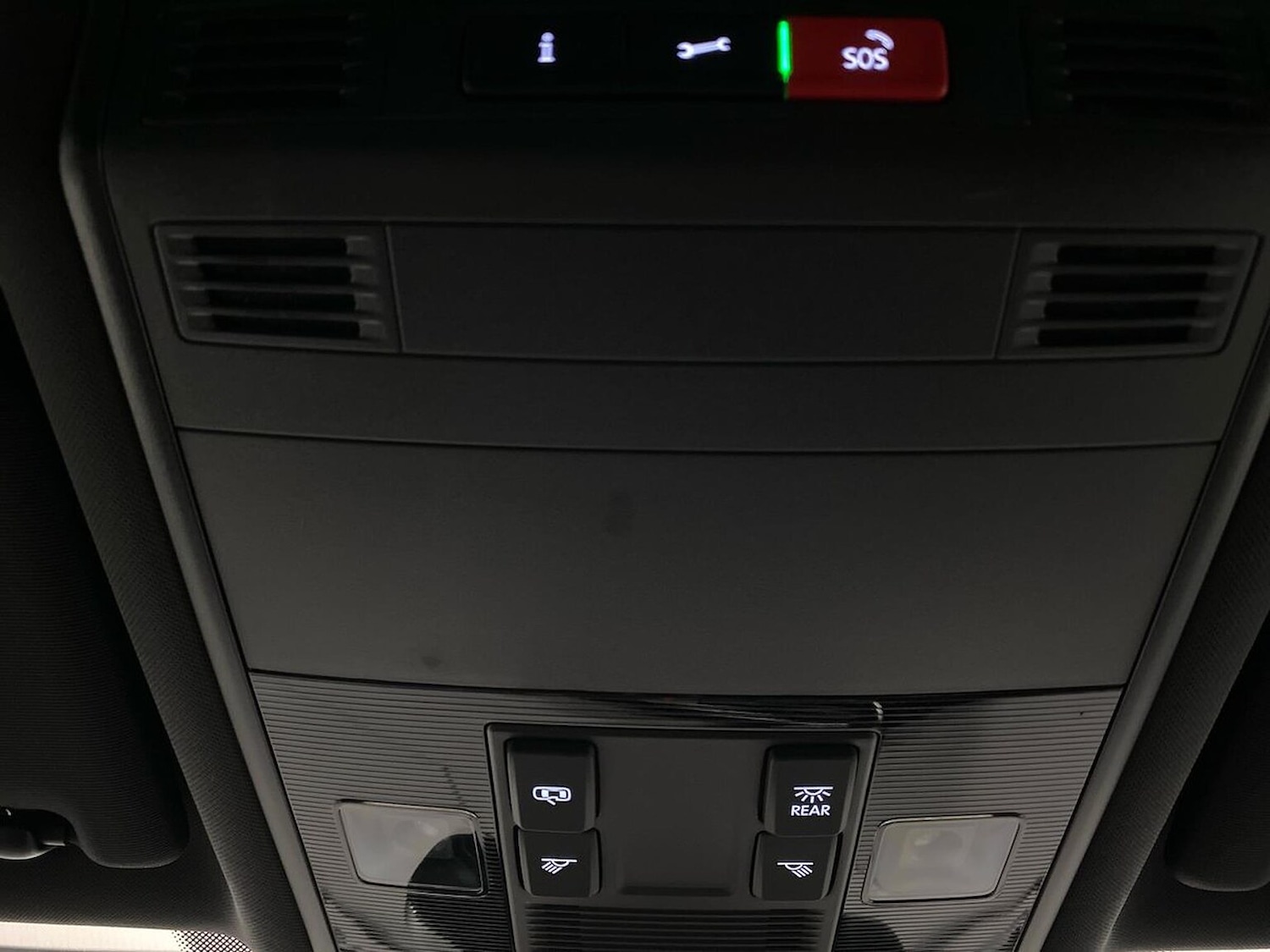 Used Volkswagen Touran 2024 for sale - 76963563: Photo 15