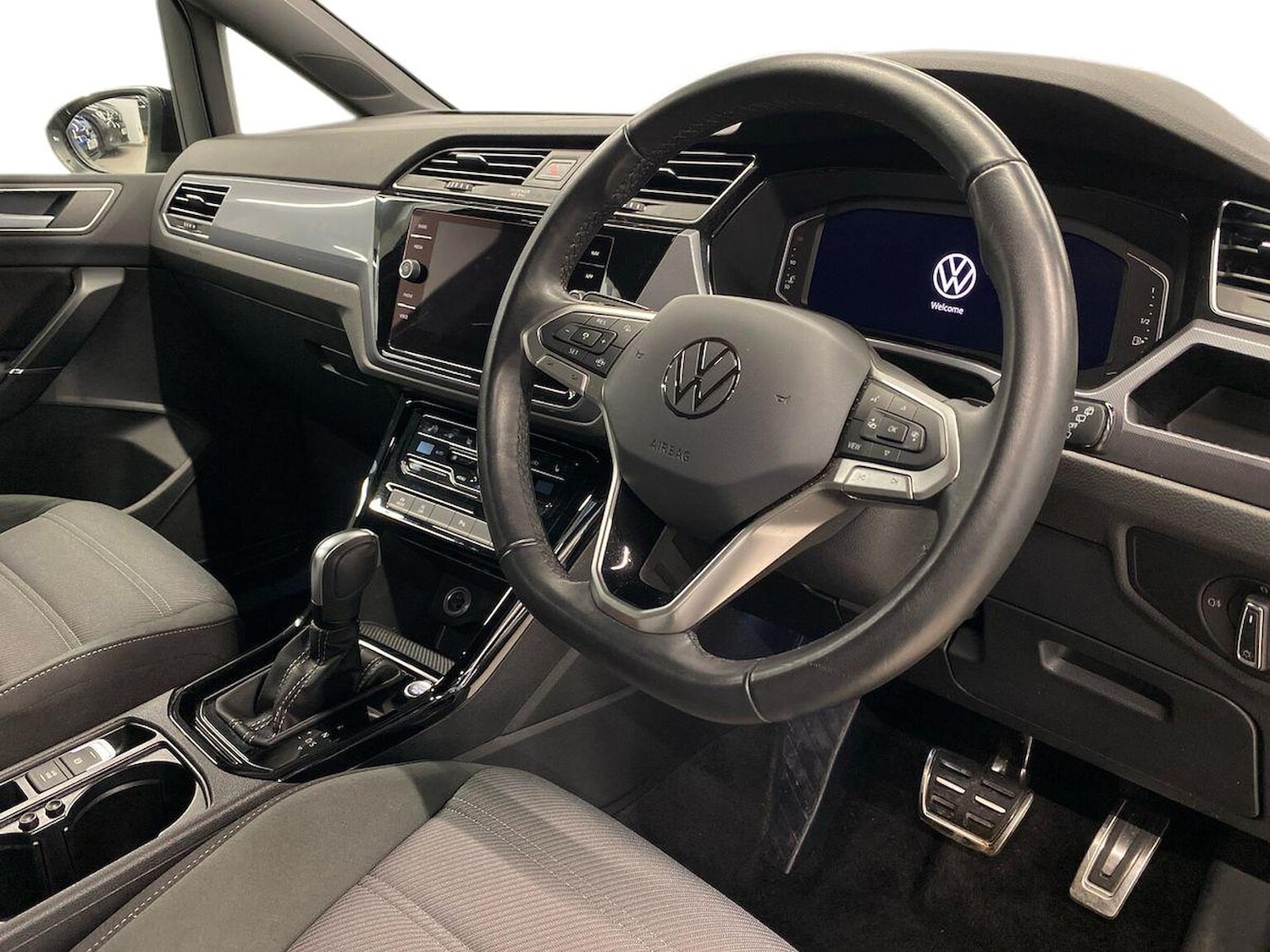 Used Volkswagen Touran 2024 for sale - 76963563: Photo 16