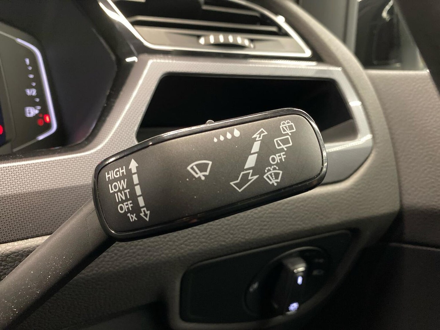 Used Volkswagen Touran 2024 for sale - 76963563: Photo 28