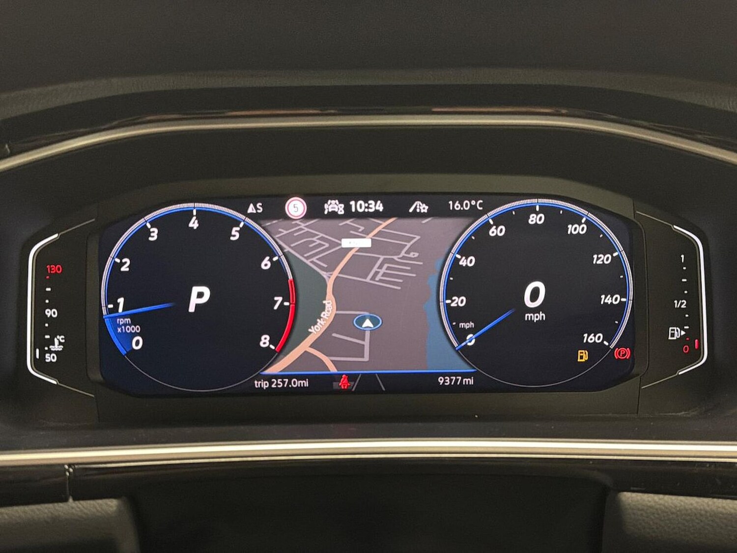 Used Volkswagen T-Roc 2023 for sale - 77487869: Photo 10