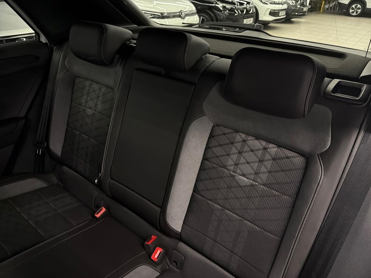 Used Volkswagen T-Roc 2023 for sale - 77487869: Photo 16